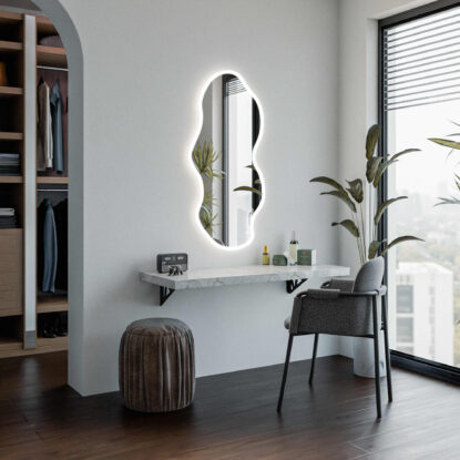 Oglinda decorativa verticala neregulata cu iluminare LED din spate - Sapporo